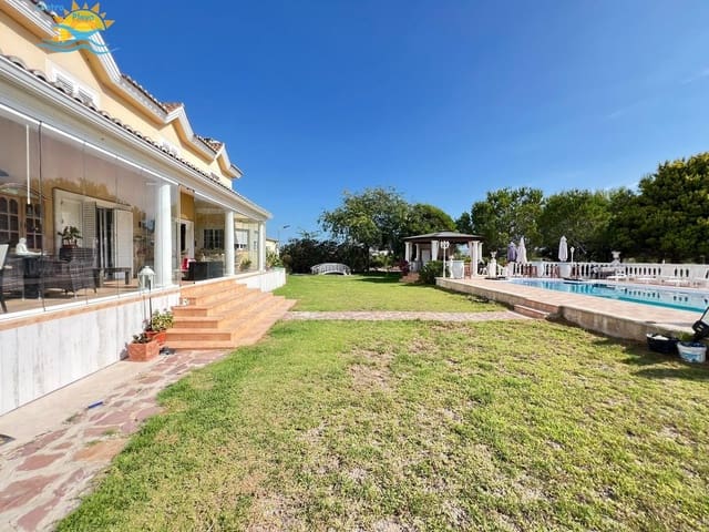 4 sypialnia Willa na sprzedaż w La Vega - Marenyet, Cullera z basenem garażem - 1 950 000 € (Ref: 9117225)