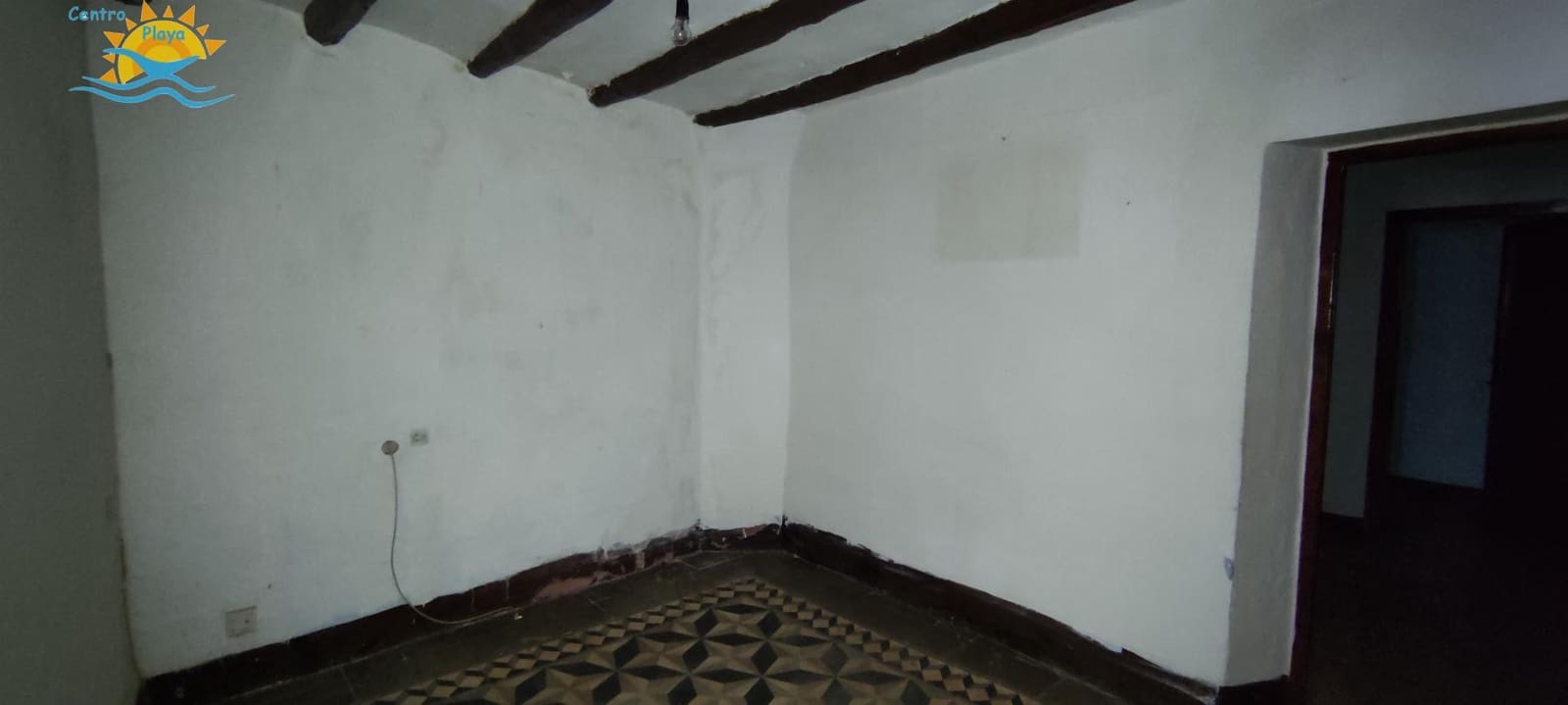 4 bedroom Townhouse for sale in Calig - € 59,600 (Ref: 9117227)