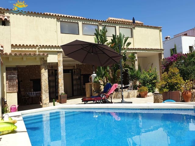 7 soveværelse Villa til salg i Alcossebre, Alcalá de Xivert med swimmingpool garage - € 395.000 (Ref: 9117237)