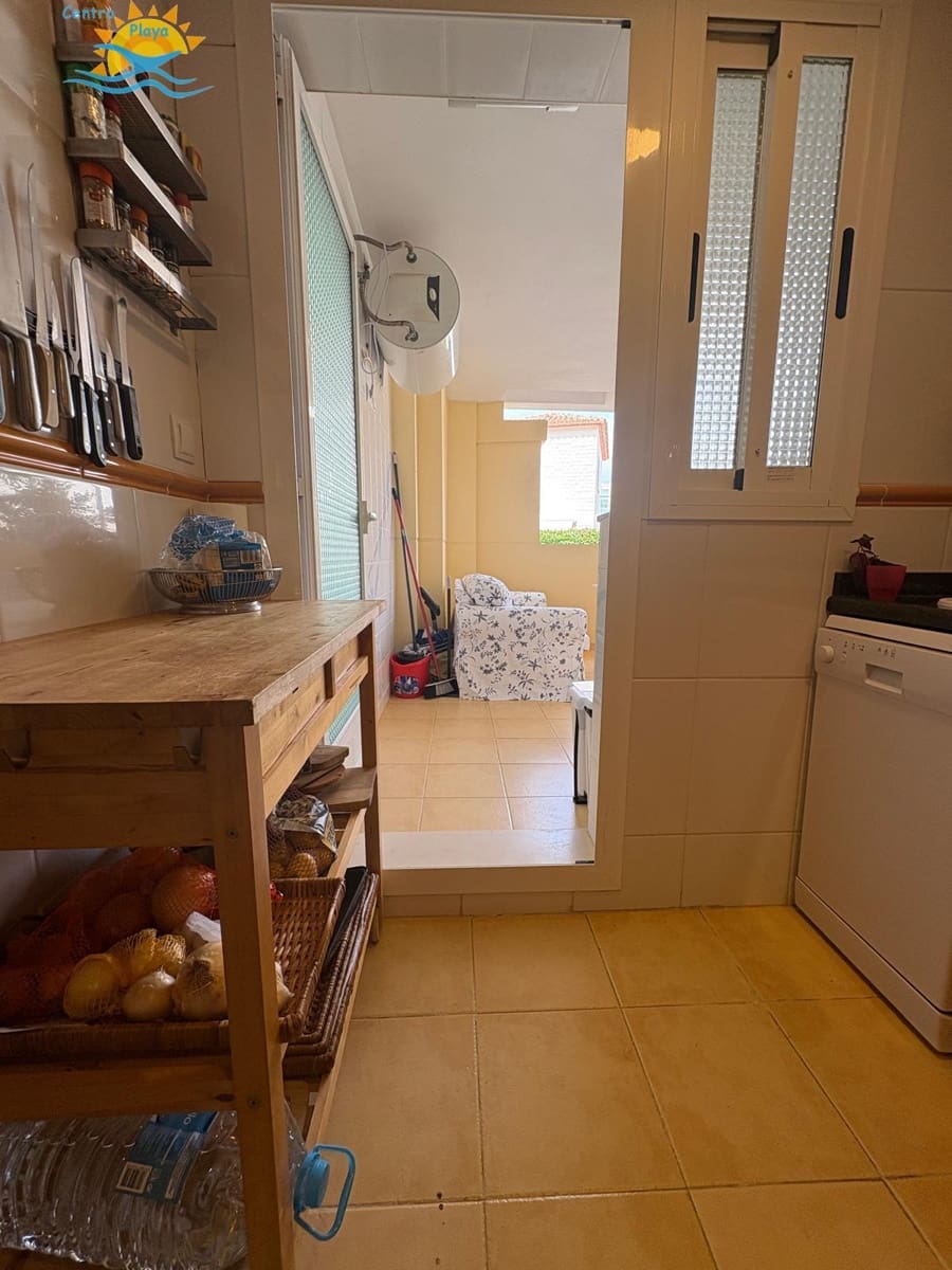 2 soveværelse Lejlighed til salg i Denia med swimmingpool garage - € 320.000 (Ref: 9117247)