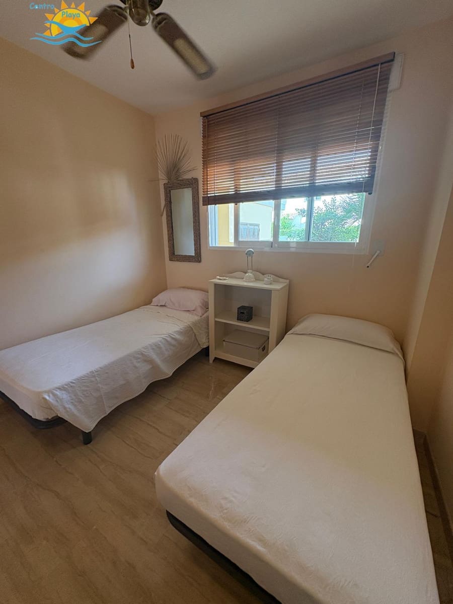 2 soveværelse Lejlighed til salg i Denia med swimmingpool garage - € 320.000 (Ref: 9117247)