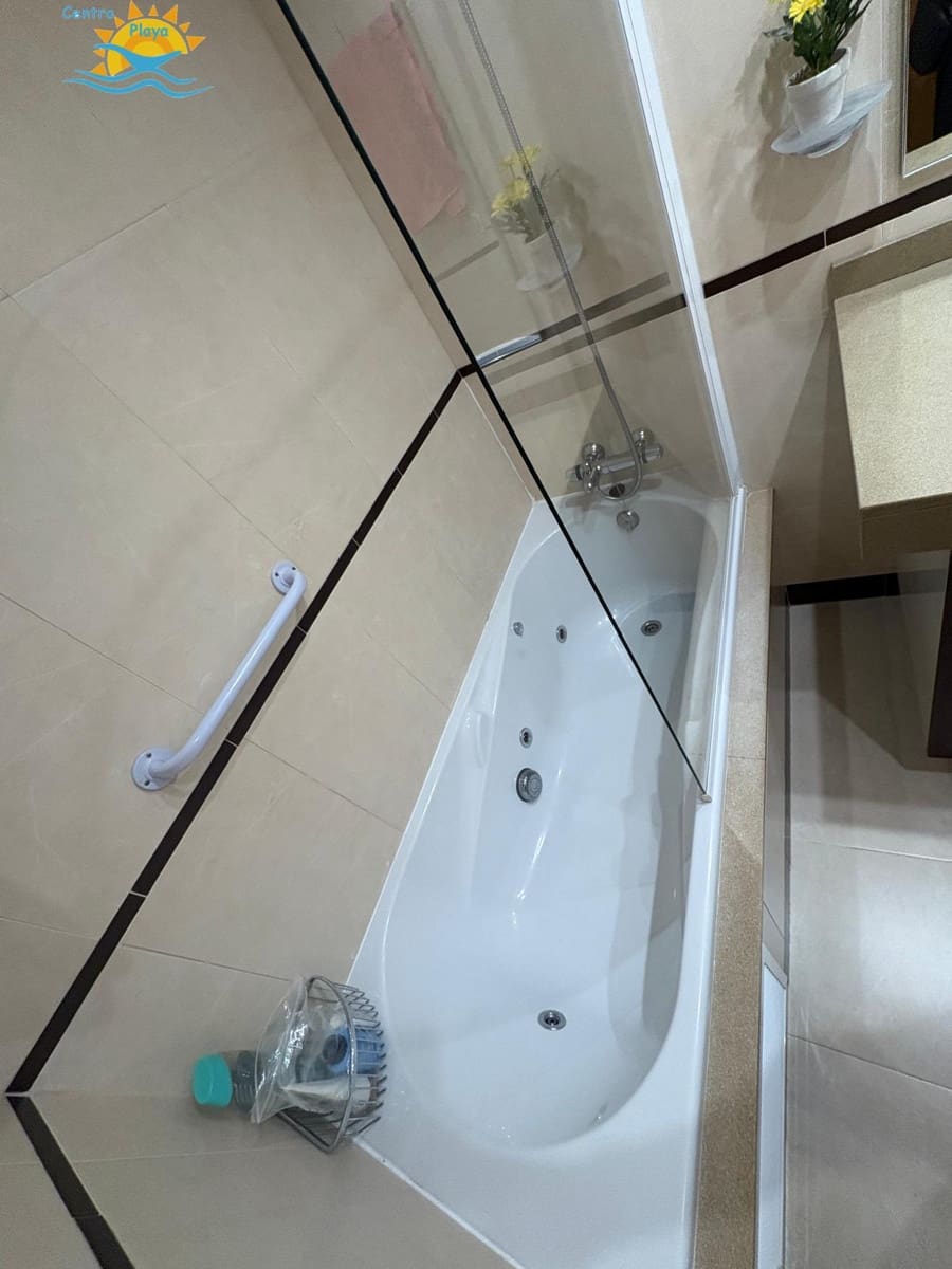 2 soveværelse Lejlighed til salg i Denia med swimmingpool garage - € 320.000 (Ref: 9117247)