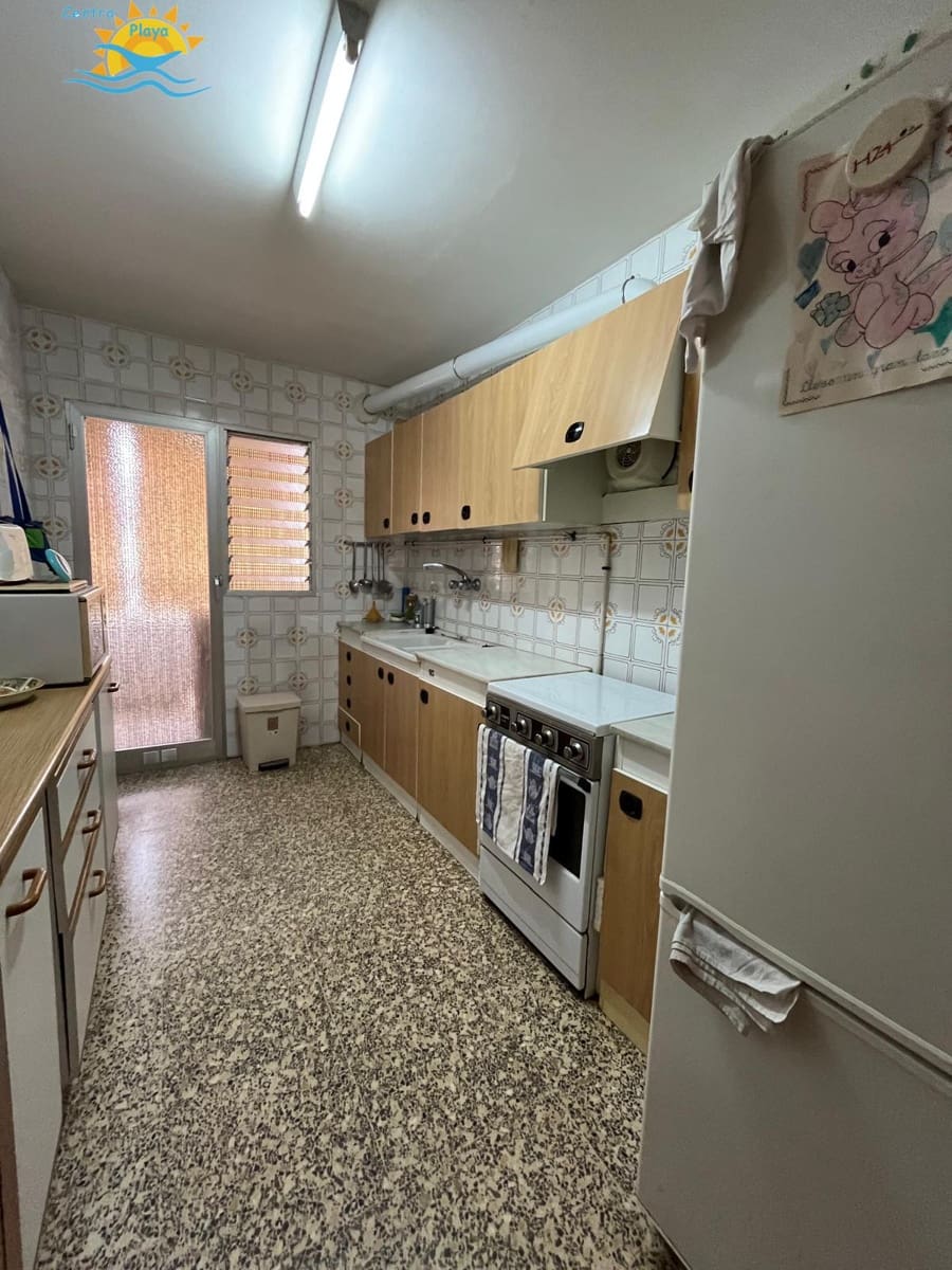 4 slaapkamer Flat te koop in Oropesa  - € 120.000 (Ref: 9386932)