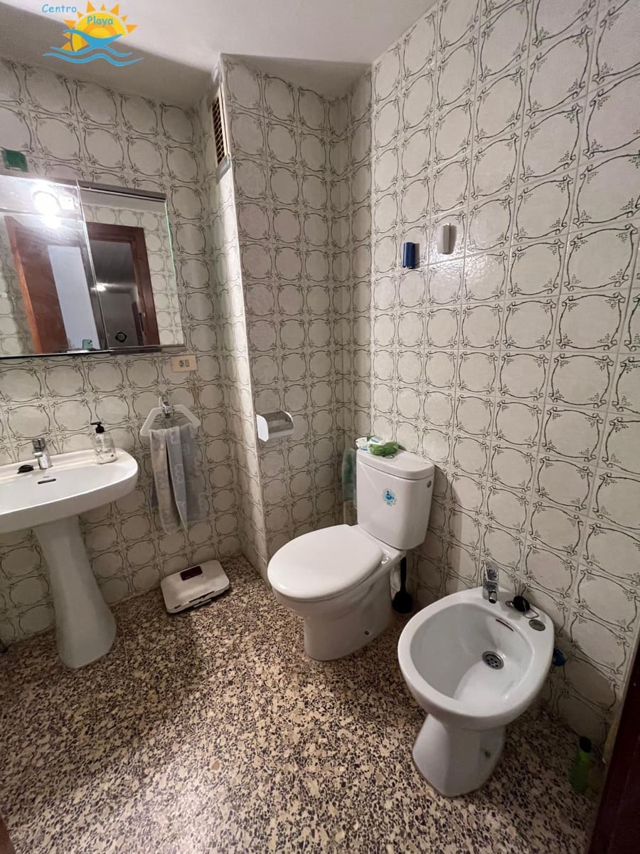 4 slaapkamer Flat te koop in Oropesa  - € 120.000 (Ref: 9386932)