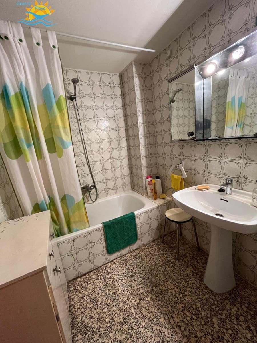 4 slaapkamer Flat te koop in Oropesa  - € 120.000 (Ref: 9386932)