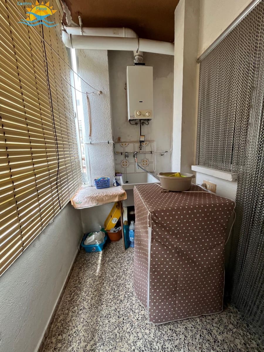 4 slaapkamer Flat te koop in Oropesa  - € 120.000 (Ref: 9386932)