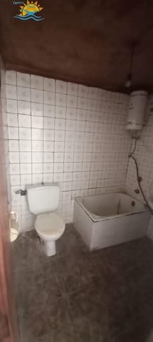 6 soveværelse Byhus til salg i Cabanes - € 45.000 (Ref: 9395535)