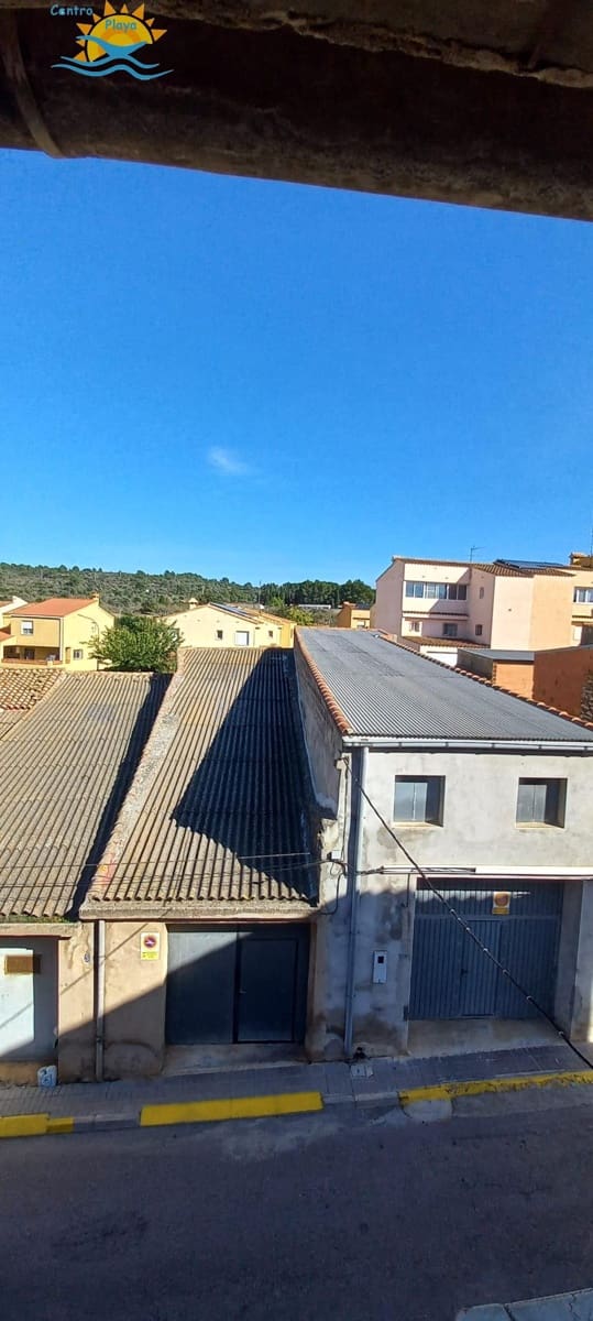 6 soveværelse Byhus til salg i Cabanes - € 45.000 (Ref: 9395535)