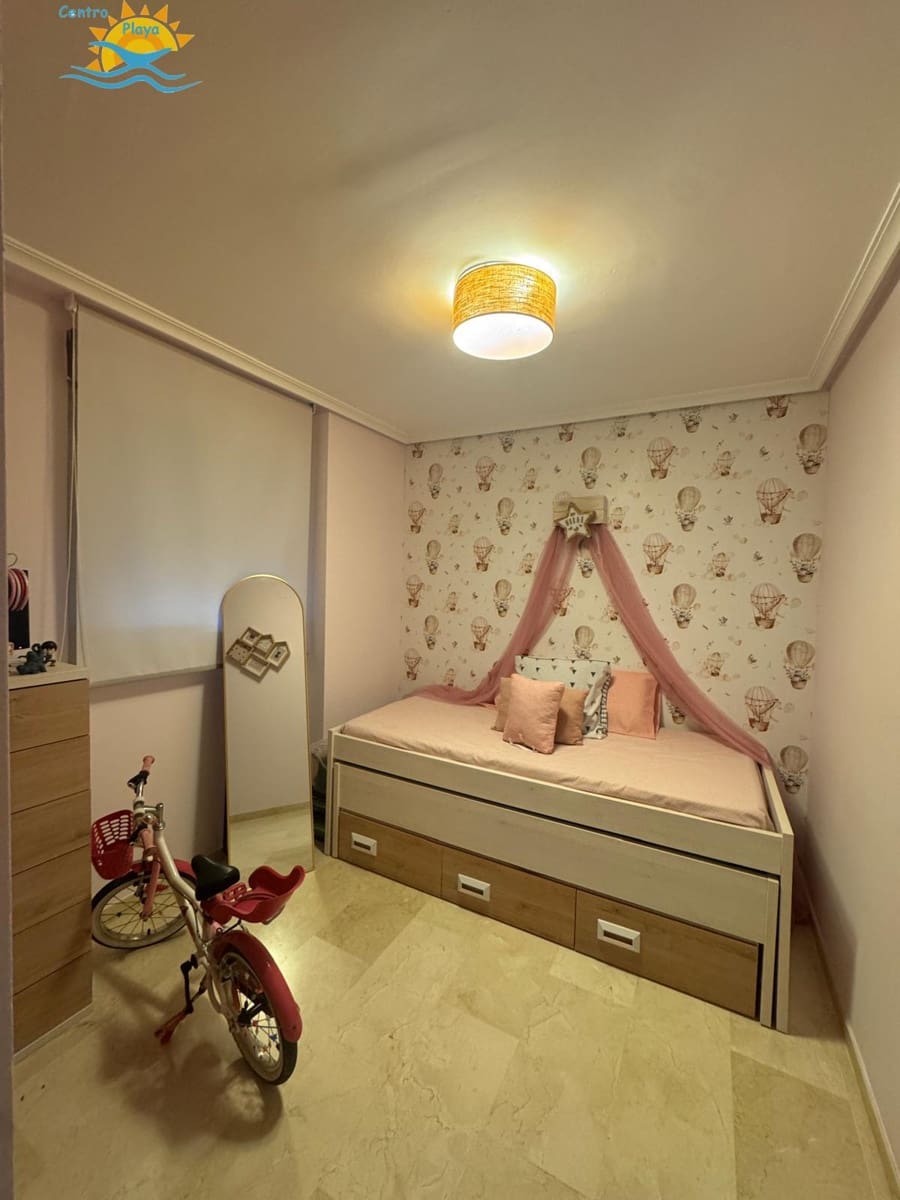 2 sovrum Lägenhet till salu i Denia med pool - 335 000 € (Ref: 9419077)