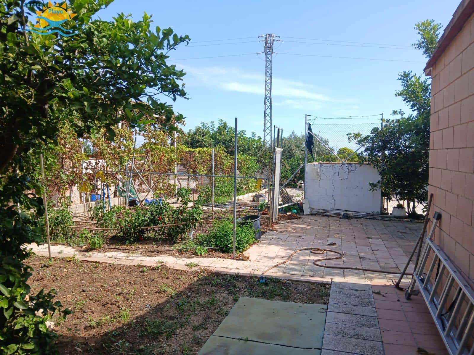 2 soverom Finca/Herregård til salgs i Favara med svømmebasseng garasje - € 135 000 (Ref: 9419563)