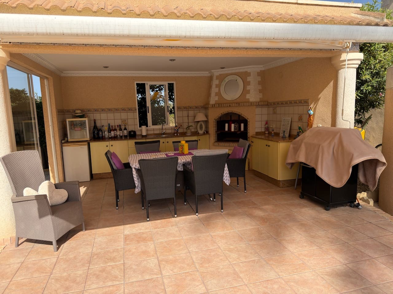 4 Zimmer Villa zu verkaufen in Dona Pepa mit Pool - 575.000 € (Ref: 10016295)