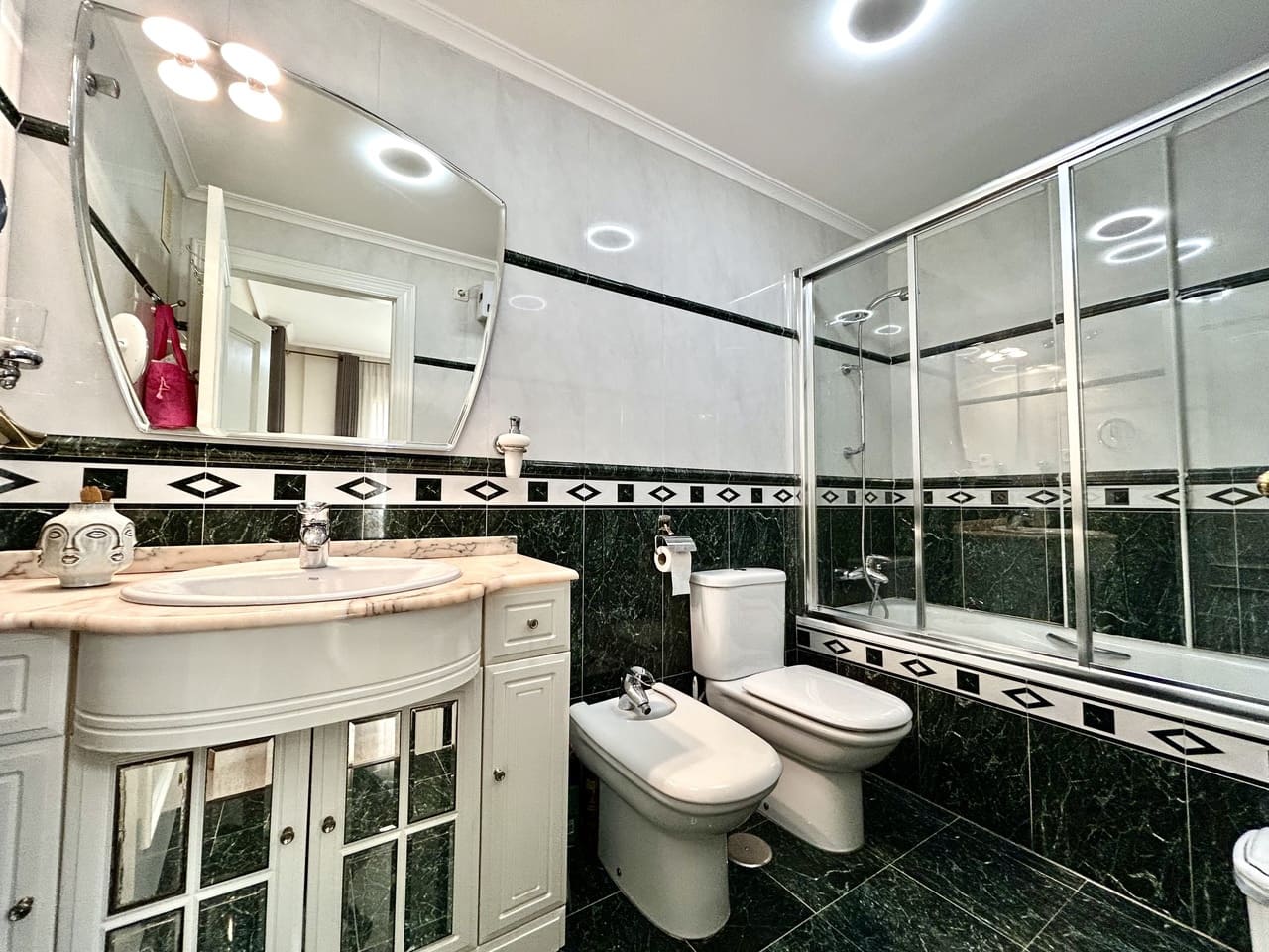 2 soverom Leilighet til salgs i Torrevieja med garasje - € 259 000 (Ref: 10019656)