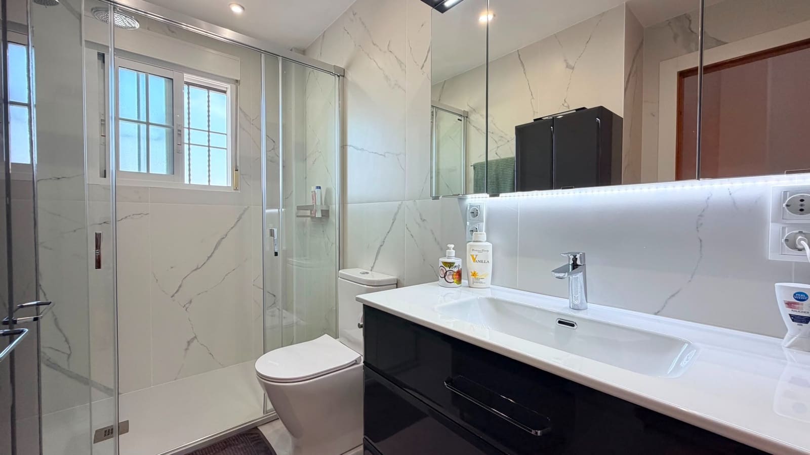 2 Zimmer Doppelhaus zu verkaufen in Cabo Roig mit Pool - 239.000 € (Ref: 10019756)