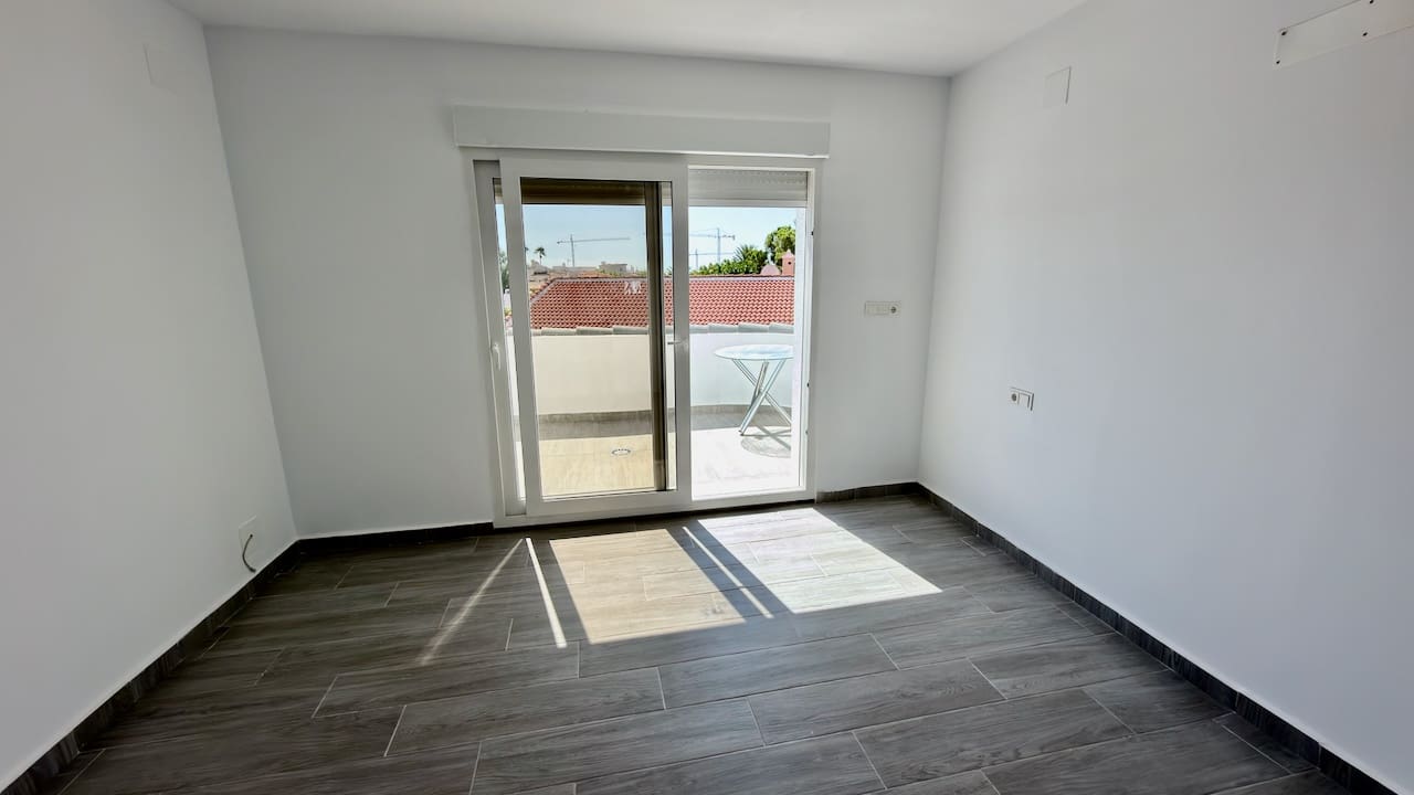4 sypialnia Willa na sprzedaż w Ciudad Quesada z basenem - 650 000 € (Ref: 10022898)