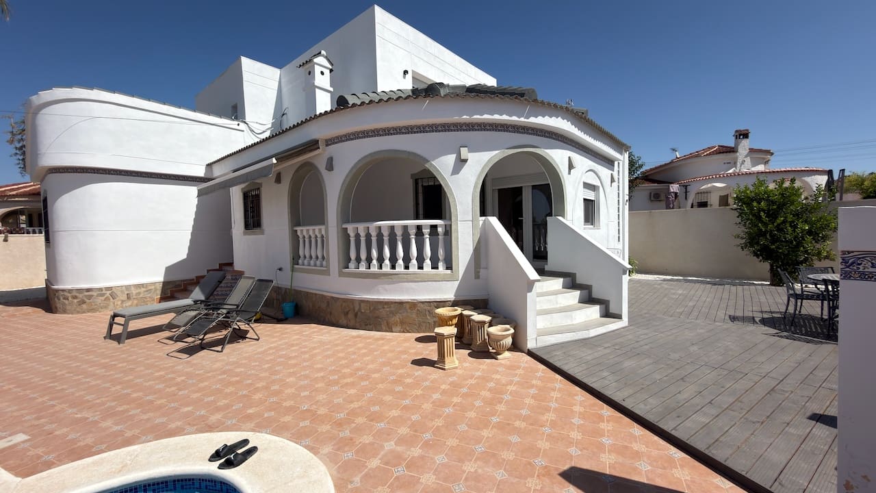 4 sypialnia Willa na sprzedaż w Ciudad Quesada z basenem - 650 000 € (Ref: 10022898)