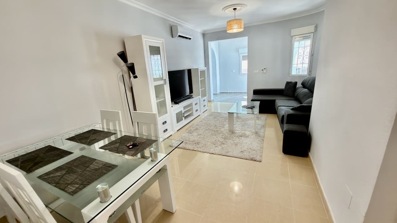 4 sypialnia Willa na sprzedaż w Ciudad Quesada z basenem - 650 000 € (Ref: 10022898)