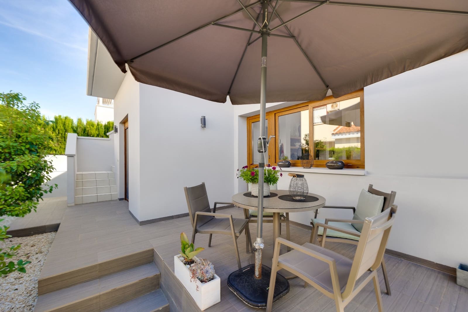 3 slaapkamer Villa te koop in Dona Pepa met zwembad garage - € 585.000 (Ref: 10022899)