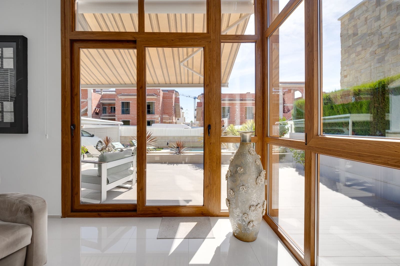 3 slaapkamer Villa te koop in Dona Pepa met zwembad garage - € 585.000 (Ref: 10022899)