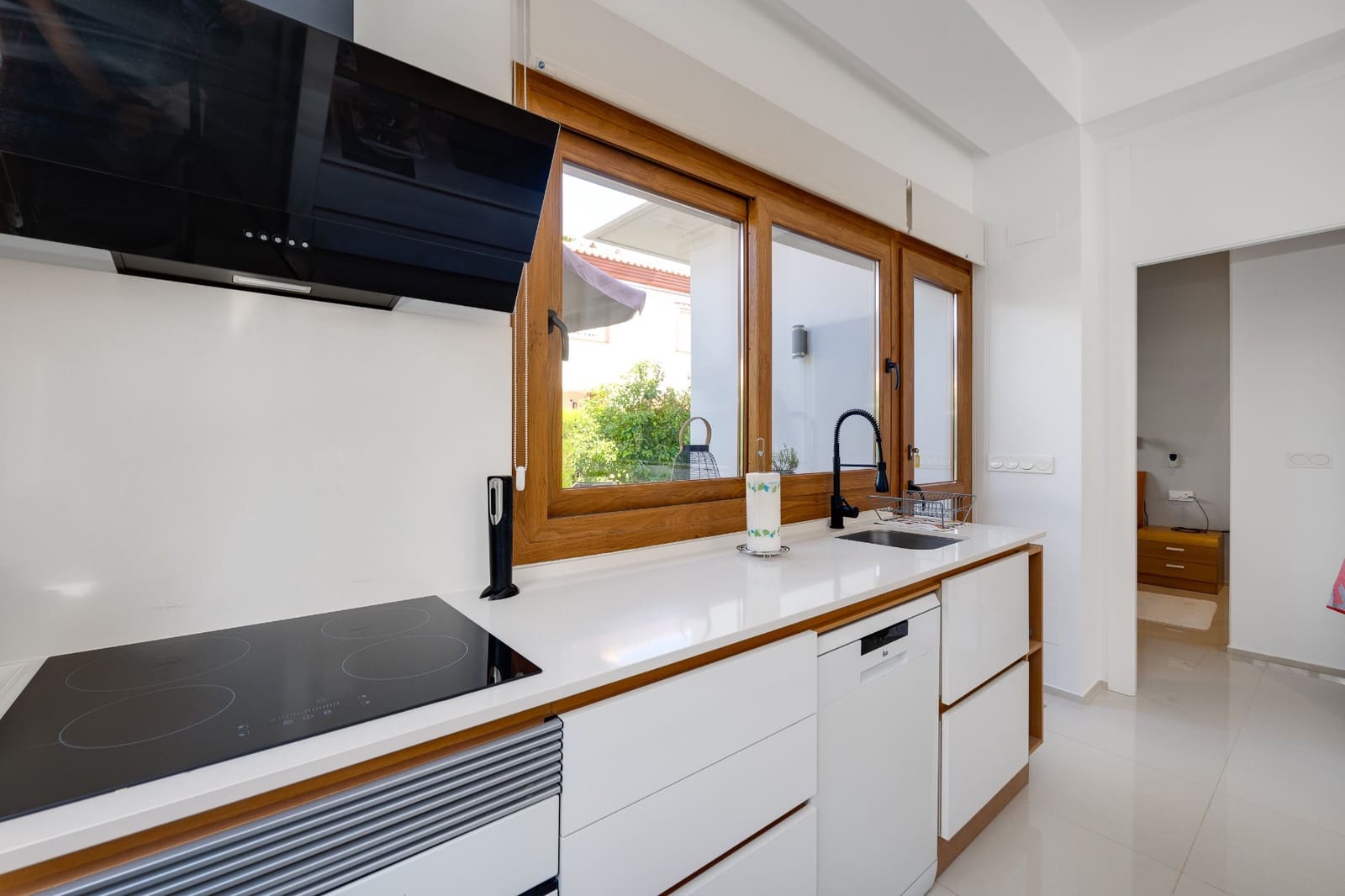 3 slaapkamer Villa te koop in Dona Pepa met zwembad garage - € 585.000 (Ref: 10022899)