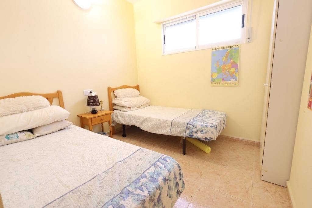 2 bedroom Apartment for sale in Torrevieja with pool - € 142,000 (Ref: 10043449)