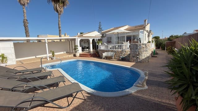 3 soverom Villa til salgs i San Luis, Torrevieja med svømmebasseng - € 399 900 (Ref: 10057552)