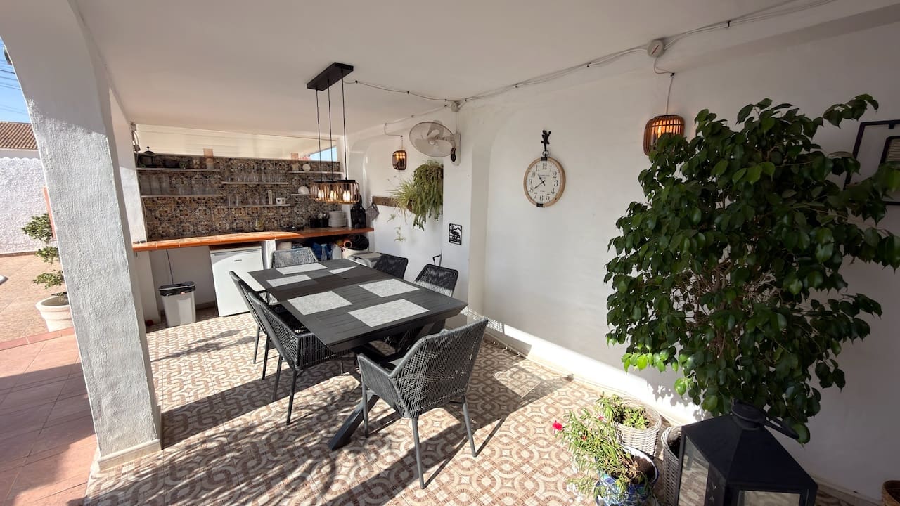 3 sypialnia Willa na sprzedaż w San Luis z basenem - 399 900 € (Ref: 10057552)