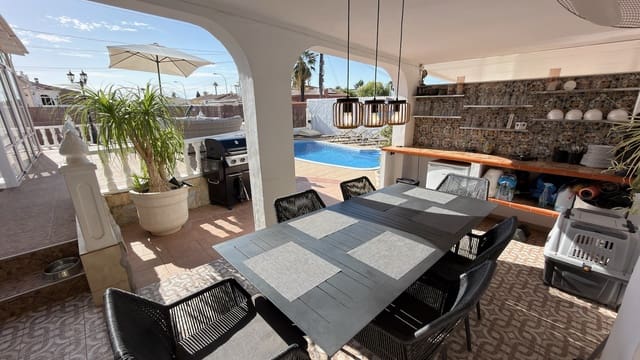 3 soverom Villa til salgs i San Luis, Torrevieja med svømmebasseng - € 399 900 (Ref: 10057552)