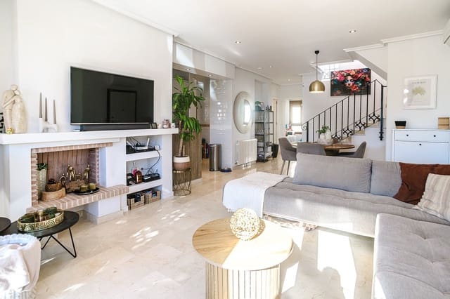 3 makuuhuone Omakotitalo myytävänä paikassa Algorfa mukana uima-altaan - 389 000 € (Ref: 10091404)