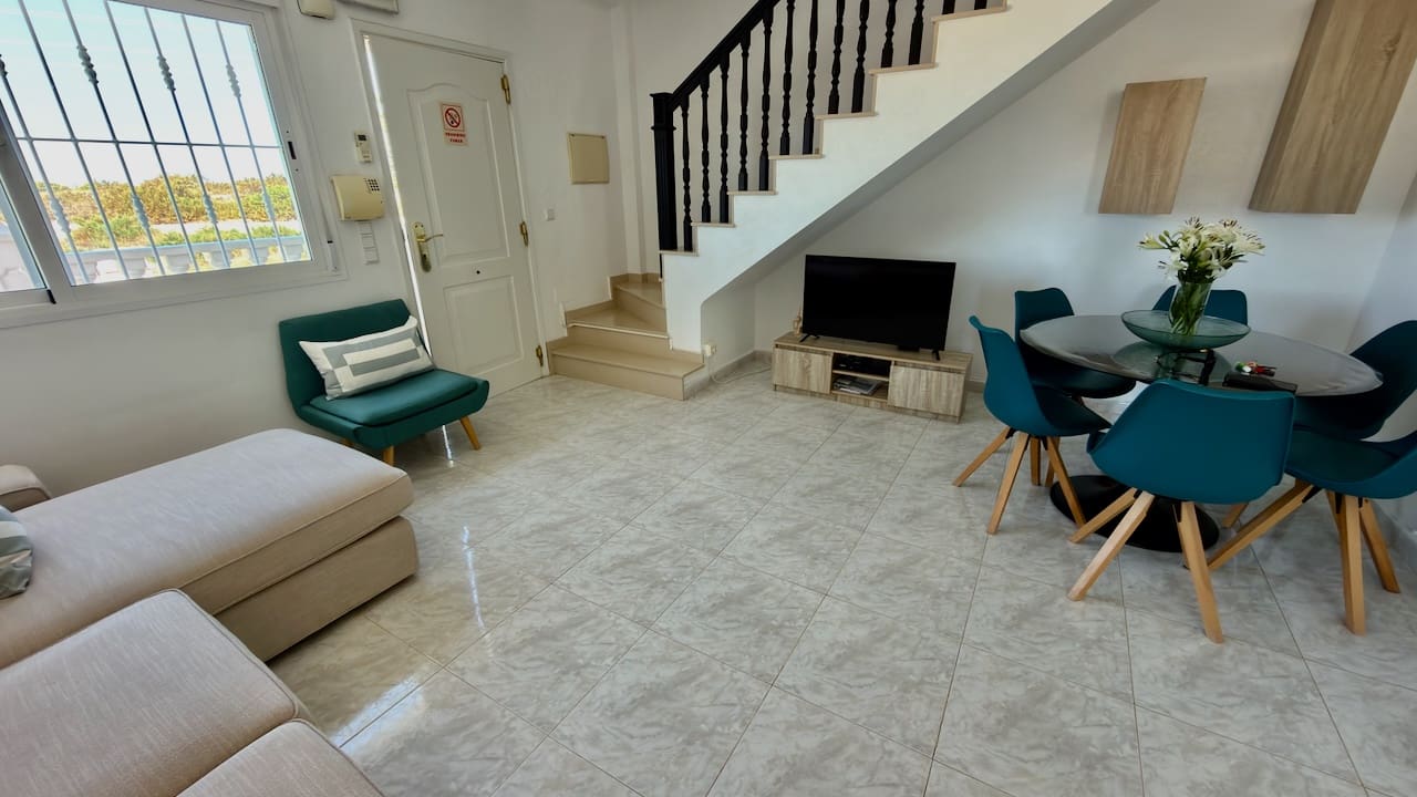 3 makuuhuone Huvila myytävänä paikassa Ciudad Quesada mukana uima-altaan - 325 000 € (Ref: 10091629)