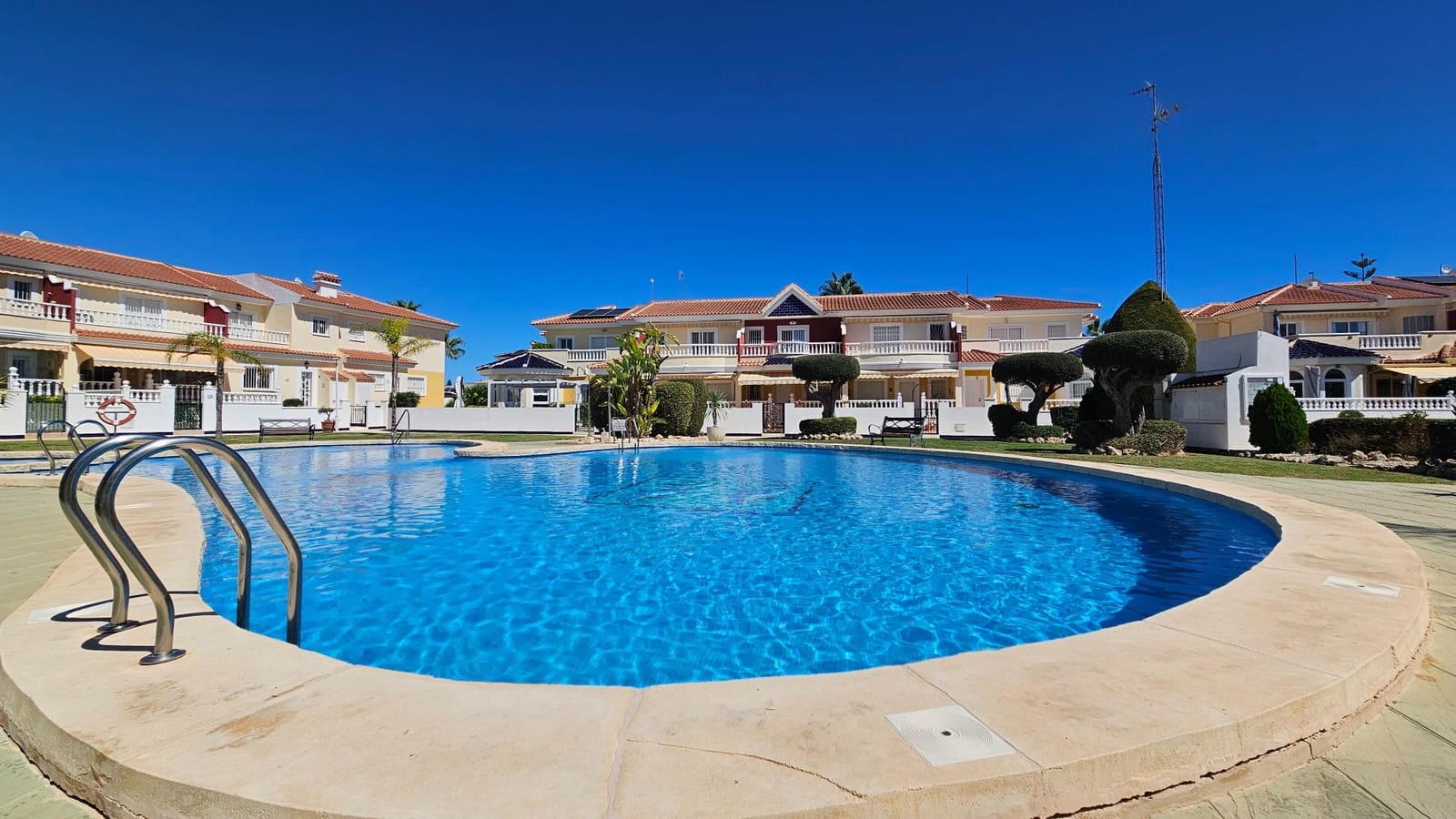 Pareado de 2 habitaciones en Ciudad Quesada en venta con piscina - 195.000 € (Ref: 10091633)
