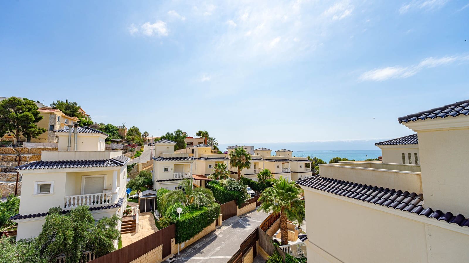 5 sypialnia Willa na sprzedaż w Miasto Alicante / Alacant z basenem garażem - 490 000 € (Ref: 10099078)