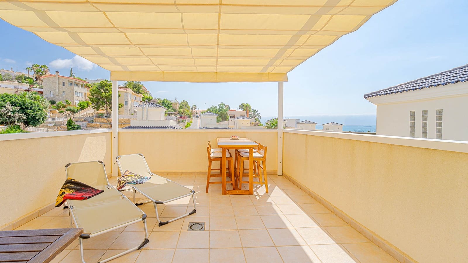5 sypialnia Willa na sprzedaż w Miasto Alicante / Alacant z basenem garażem - 490 000 € (Ref: 10099078)
