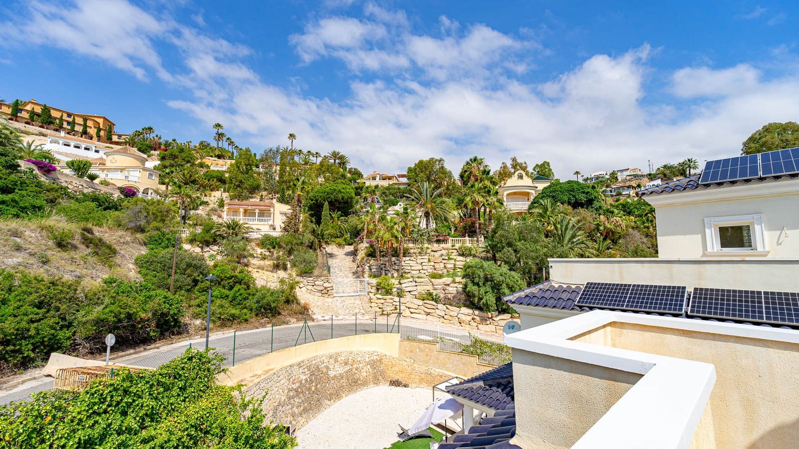5 sypialnia Willa na sprzedaż w Miasto Alicante / Alacant z basenem garażem - 490 000 € (Ref: 10099078)