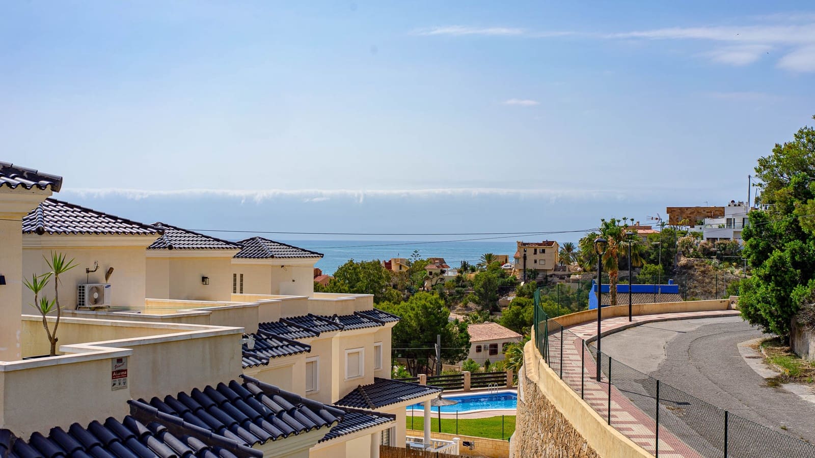 5 sypialnia Willa na sprzedaż w Miasto Alicante / Alacant z basenem garażem - 490 000 € (Ref: 10099078)