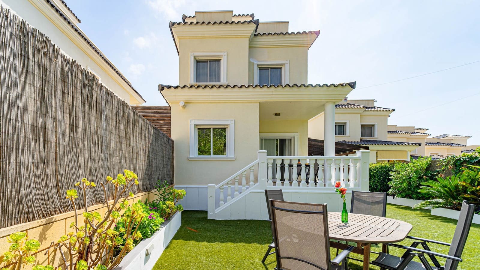 5 sypialnia Willa na sprzedaż w Miasto Alicante / Alacant z basenem garażem - 490 000 € (Ref: 10099078)