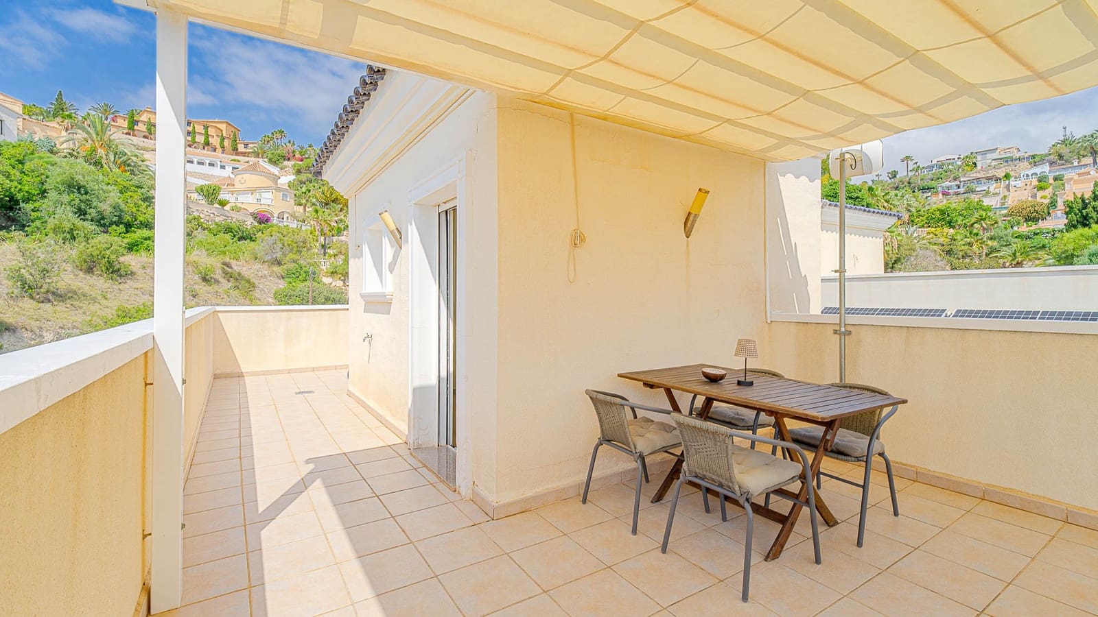 5 sypialnia Willa na sprzedaż w Miasto Alicante / Alacant z basenem garażem - 490 000 € (Ref: 10099078)