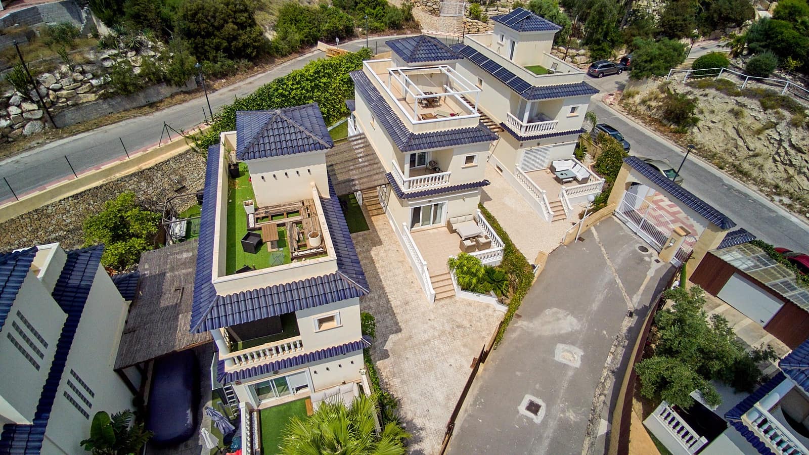 5 sypialnia Willa na sprzedaż w Miasto Alicante / Alacant z basenem garażem - 490 000 € (Ref: 10099078)