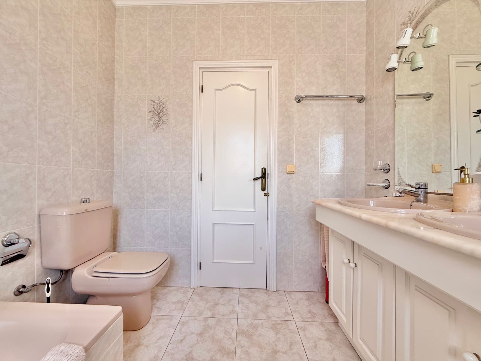4 sypialnia Willa na sprzedaż w Ciudad Quesada z basenem garażem - 690 000 € (Ref: 10099378)