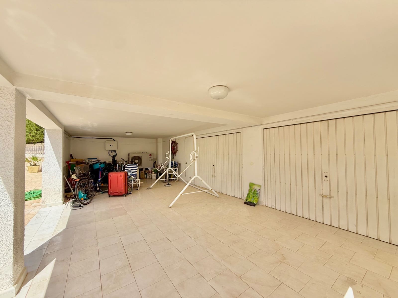 4 sypialnia Willa na sprzedaż w Ciudad Quesada z basenem garażem - 690 000 € (Ref: 10099378)