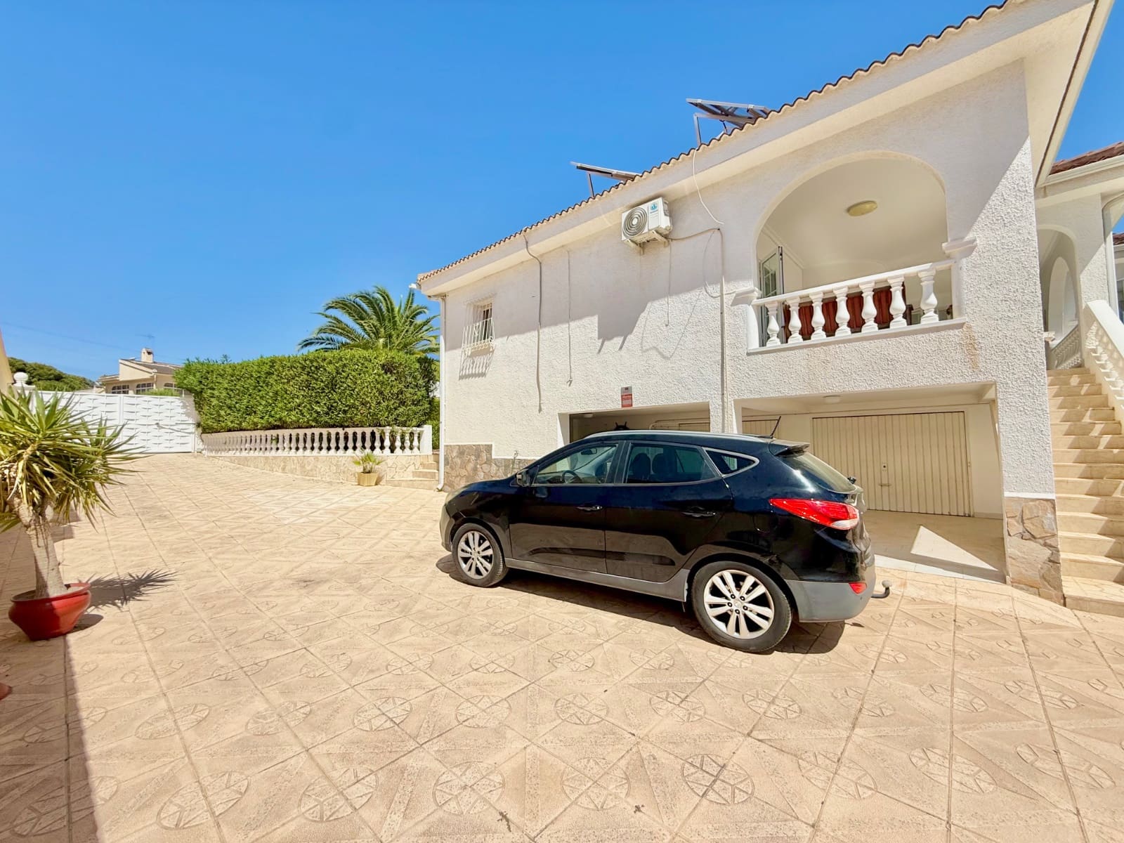 4 sypialnia Willa na sprzedaż w Ciudad Quesada z basenem garażem - 690 000 € (Ref: 10099378)