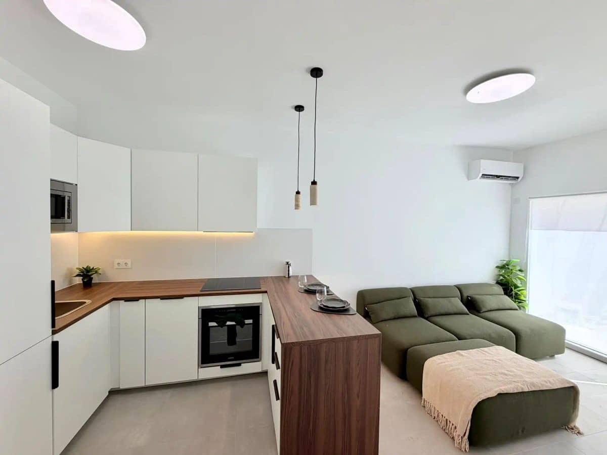 2 soveværelse Lejlighed til salg i El Chaparral med swimmingpool - € 160.000 (Ref: 10102992)