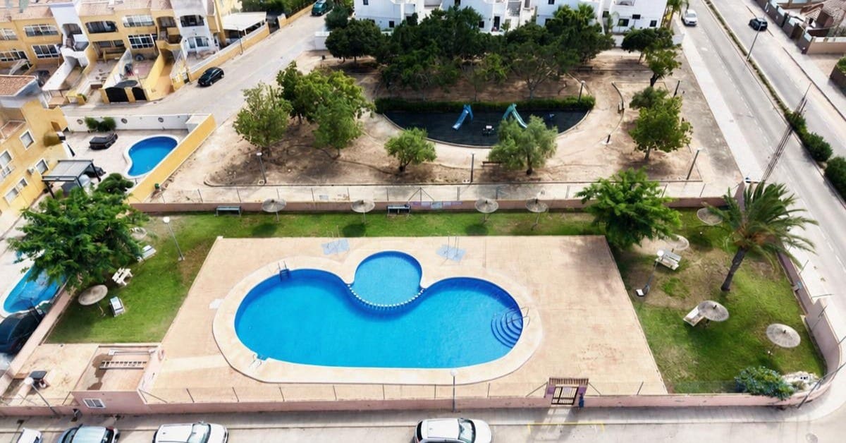 2 Zimmer Apartment zu verkaufen in Los Montesinos mit Pool - 135.000 € (Ref: 10112228)