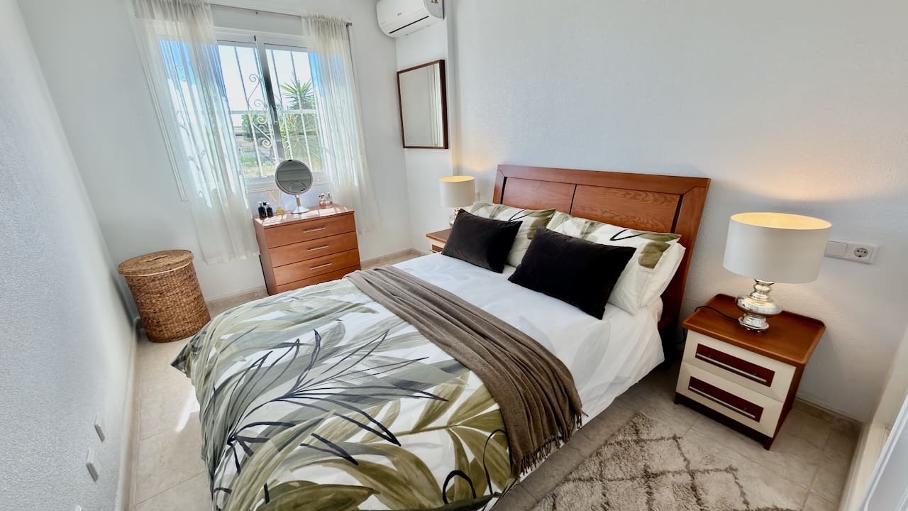 2 Zimmer Villa zu verkaufen in Dona Pepa mit Pool - 195.000 € (Ref: 10117428)