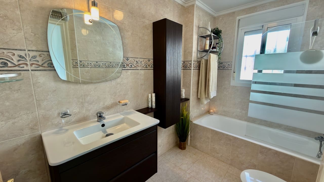 2 Zimmer Villa zu verkaufen in Dona Pepa mit Pool - 195.000 € (Ref: 10117428)