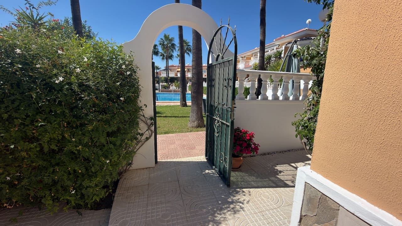 2 Zimmer Villa zu verkaufen in Dona Pepa mit Pool - 195.000 € (Ref: 10117428)