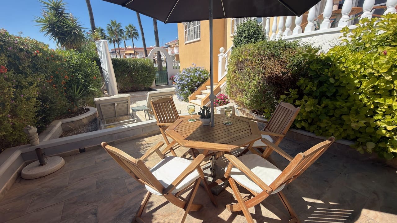 2 Zimmer Villa zu verkaufen in Dona Pepa mit Pool - 195.000 € (Ref: 10117428)
