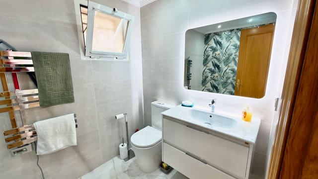 2 soveværelse Villa til salg i Daya Nueva med swimmingpool - € 189.995 (Ref: 10120647)