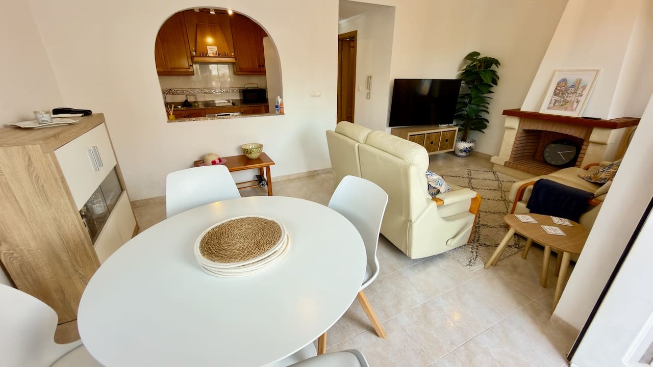 2 sovrum Villa till salu i Daya Nueva med pool - 189 995 € (Ref: 10120647)