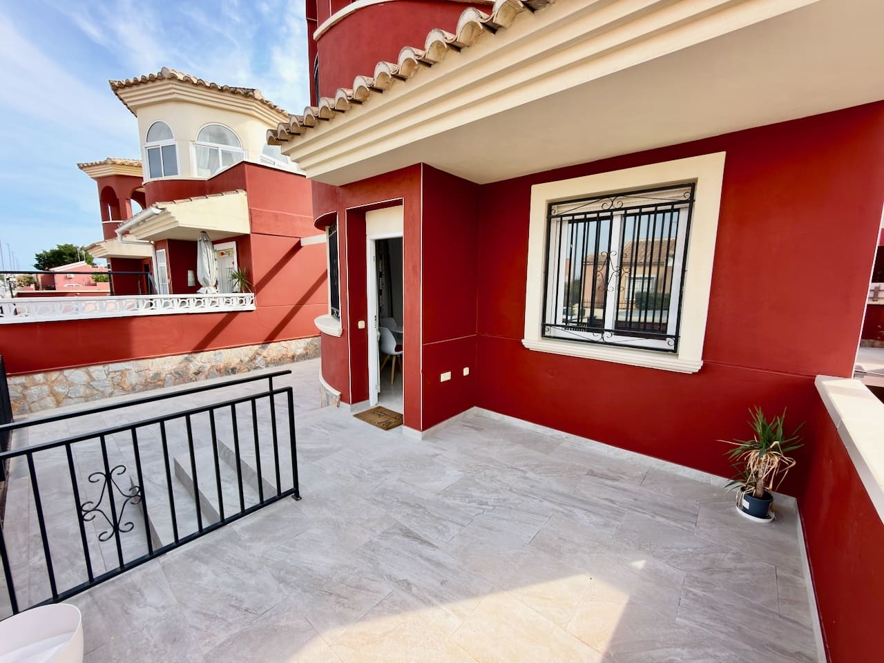 2 sovrum Villa till salu i Daya Nueva med pool - 189 995 € (Ref: 10120647)