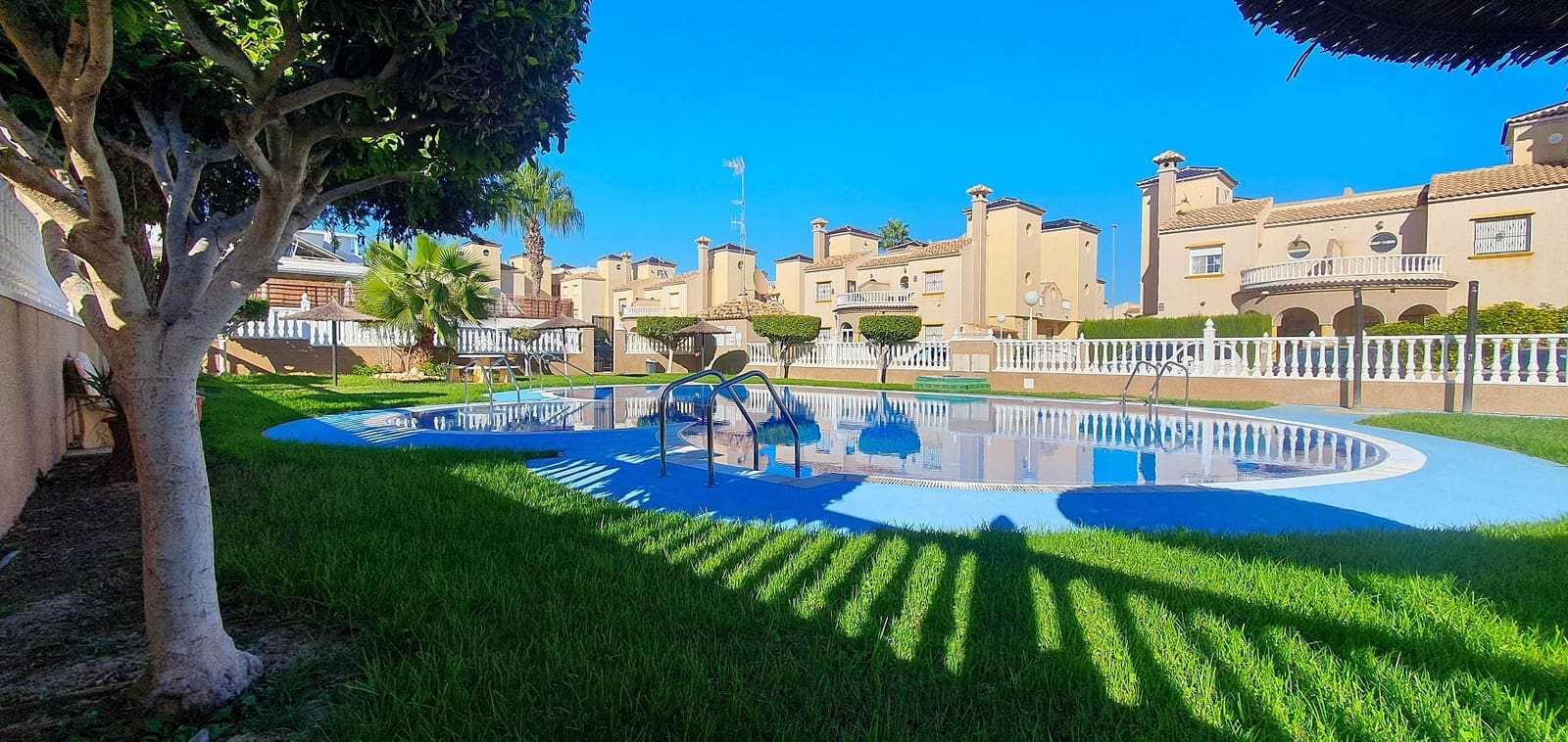 2 slaapkamer Appartement te koop in Cabo Roig met zwembad - € 177.000 (Ref: 10158392)